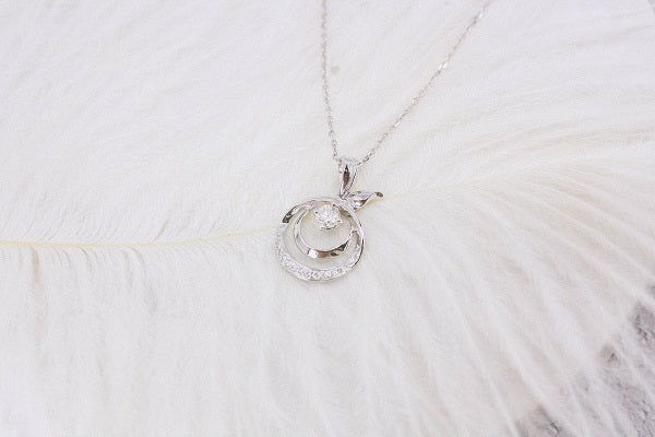 鑽石吊墜 – FMP0639-020 (不連18K金頸鏈)