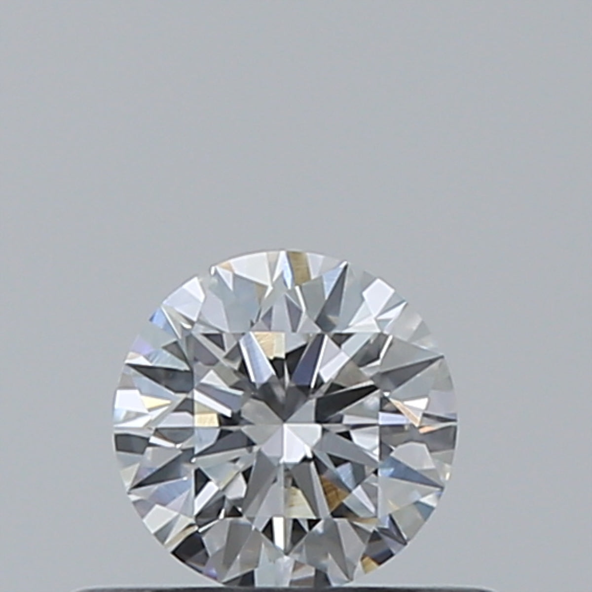 0.3 Carat Round Shape Natural Diamond