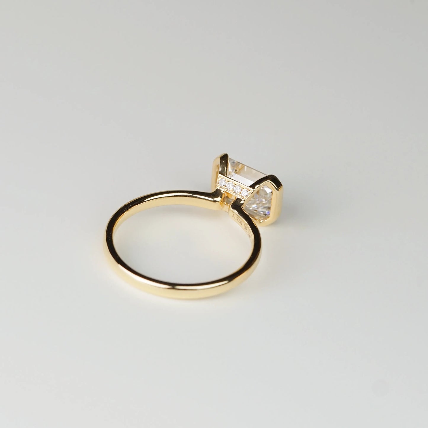 ELEANOR - R26519EM